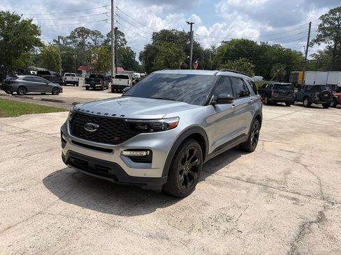 Used 2023 Ford Explorer ST w/ Equipment Group 401A AWD/4WD image 2