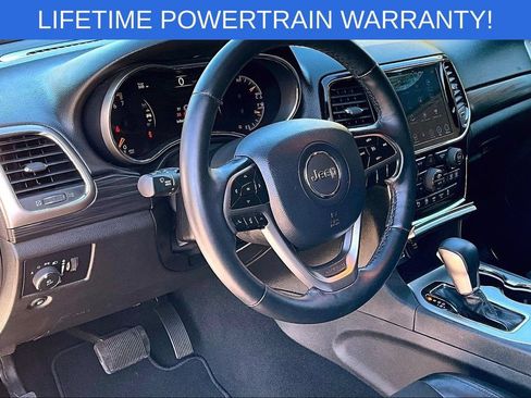 Used 2019 Jeep Grand Cherokee Altitude RWD image 17