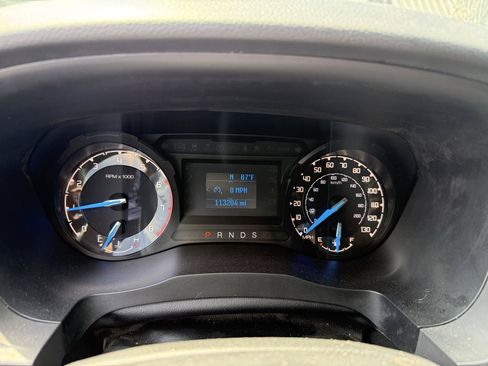 Used 2019 Ford Ranger XL w/ Equipment Group 101A Mid RWD image 9