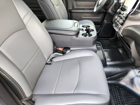 New 2026 RAM 3500 Tradesman w/ Chrome Appearance Group A AWD/4WD image 14