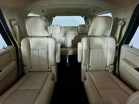 Used 2017 Ford Expedition Limited w/ Equipment Group 301A RWD image 13