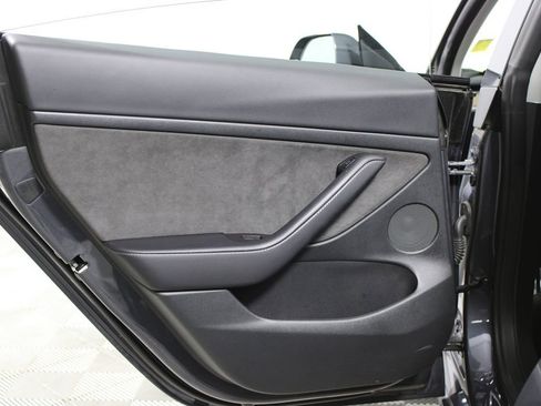 Used 2023 Tesla Model 3 Standard Range image 21