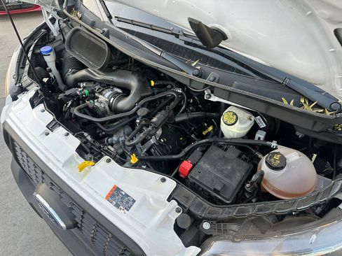 Used 2023 Ford Transit 250 Medium Roof AWD image 50