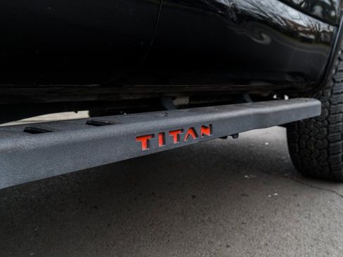 Used 2021 Nissan Titan PRO-4X w/ Pro-4x Convenience Package image 29