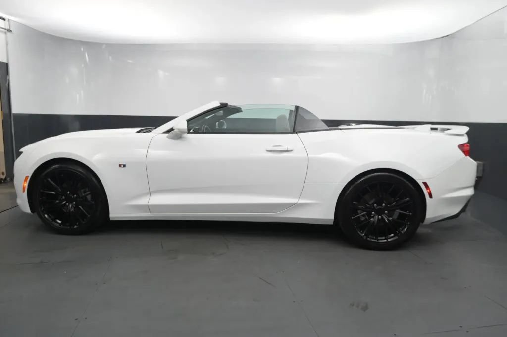 Used 2023 Chevrolet Camaro LT RWD image 2