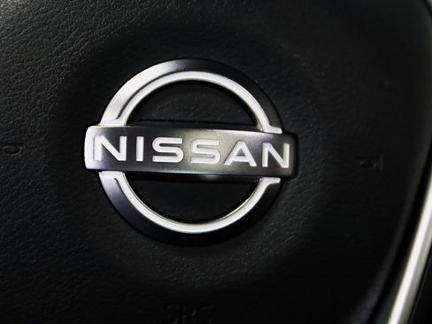 Used 2023 Nissan Maxima Platinum image 21