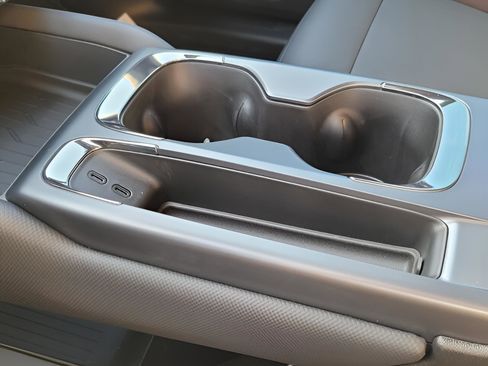 New 2026 Chevrolet Equinox EV RS image 23