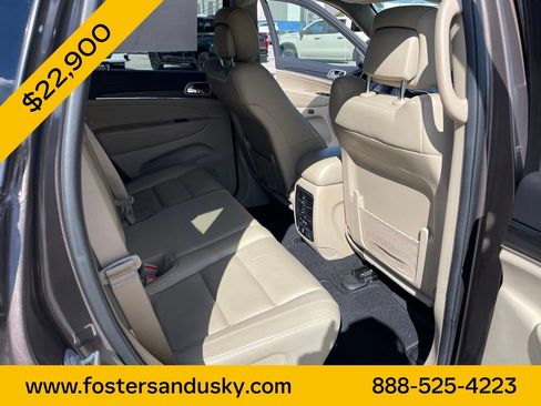 Used 2020 Jeep Grand Cherokee Limited AWD/4WD image 17