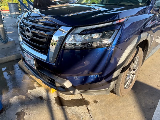 Used 2022 Nissan Pathfinder S FWD image 1