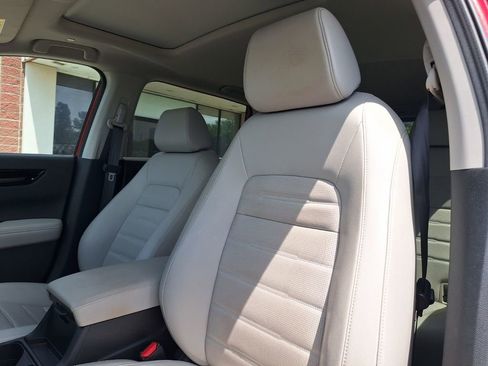Used 2024 Honda CR-V EX-L image 6