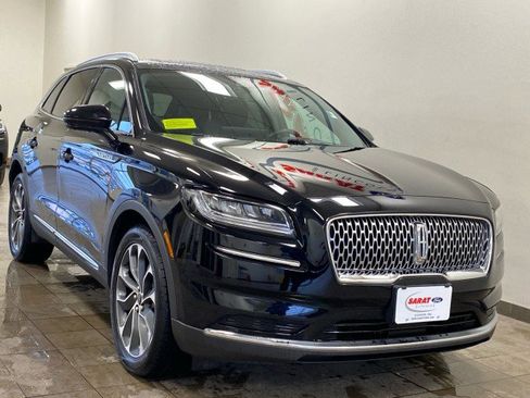 Certified 2022 Lincoln Nautilus Reserve w/ Cargo Utility Package image 2