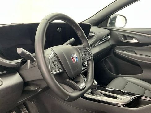 Used 2025 Buick Envista Sport Touring FWD image 16