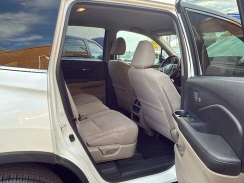 Used 2017 Honda Pilot EX image 25