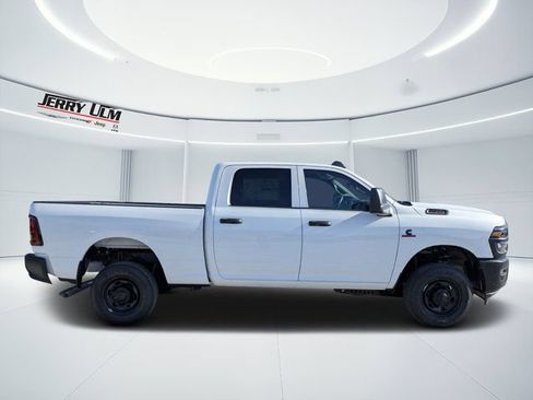 New 2026 RAM 2500 Tradesman AWD/4WD image 2