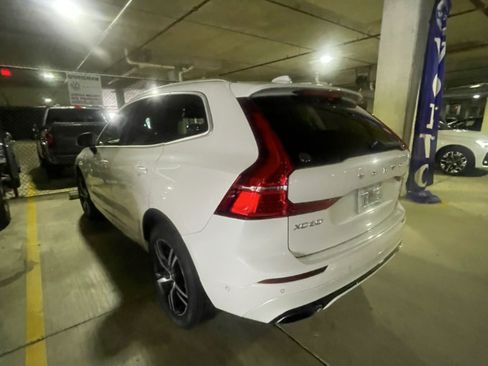 Used 2018 Volvo XC60 T8 R-Design w/ Convenience Package AWD/4WD image 6