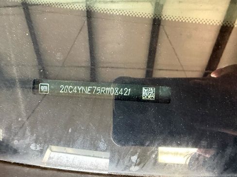 Used 2024 Chevrolet Silverado 2500 LT w/ Convenience Package image 10