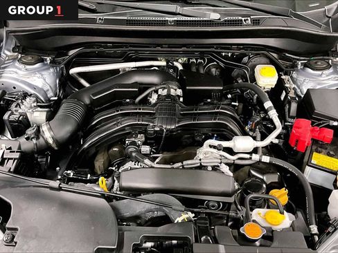 Used 2025 Subaru Forester Premium image 31