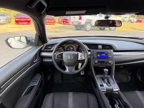 Used 2018 Honda Civic Sport image 27