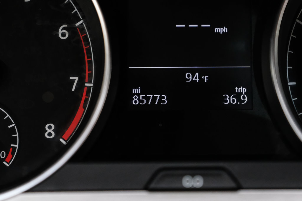 Used 2015 Volkswagen Golf S FWD image 20
