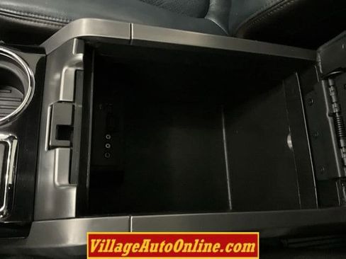 Used 2014 Ford F150 Limited image 23