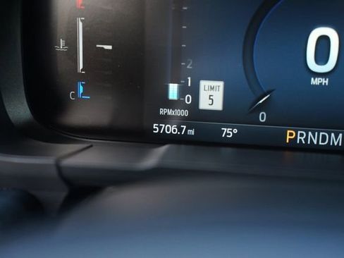 Used 2025 Ford Maverick Lobo AWD/4WD image 26