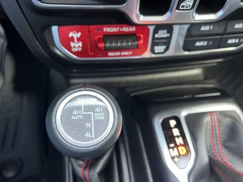 Used 2023 Jeep Gladiator Rubicon w/ LED Lighting Group image 26