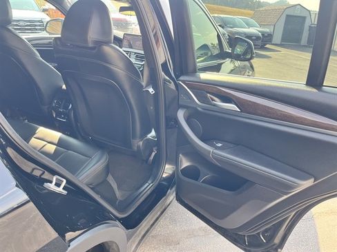 Used 2025 BMW X4 xDrive30i AWD/4WD image 41