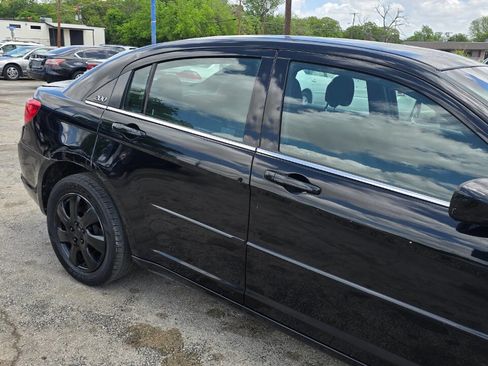 Used 2012 Chrysler 200 LX image 6