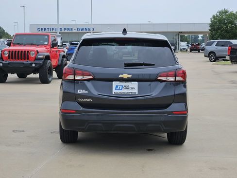 Used 2022 Chevrolet Equinox LS w/ LS Convenience Package FWD image 6