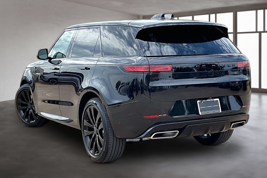 New 2026 Land Rover Range Rover Sport Dynamic SE AWD/4WD image 3