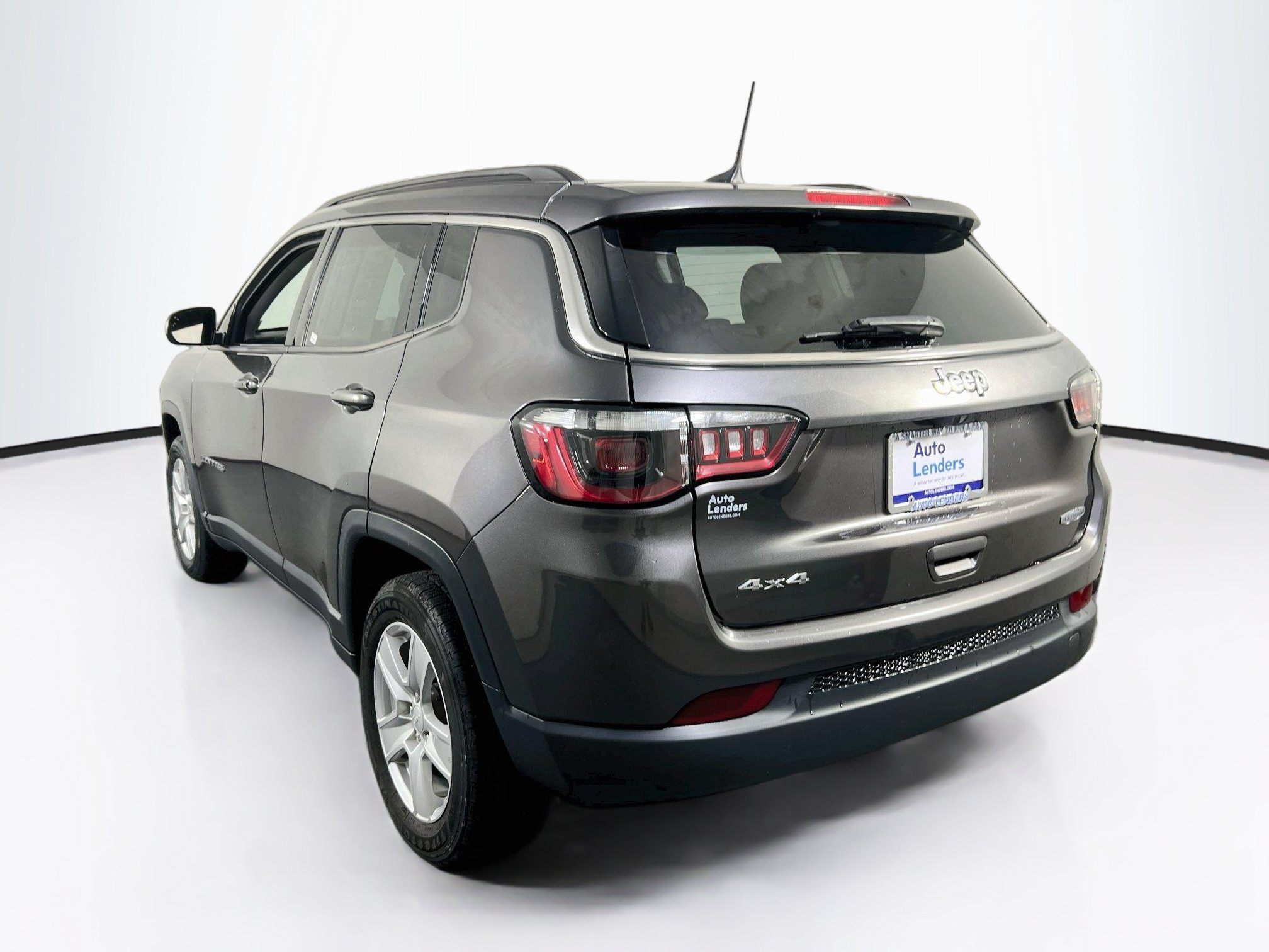 Used 2022 Jeep Compass Latitude w/ Convenience Group AWD/4WD image 7
