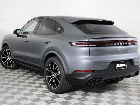 New 2026 Porsche Cayenne Coupe AWD/4WD image 3