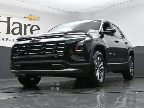 New 2026 Chevrolet Equinox LT w/ Safety and Technology Package FWD image 4