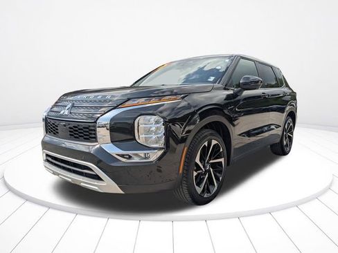 Used 2024 Mitsubishi Outlander SE image 7