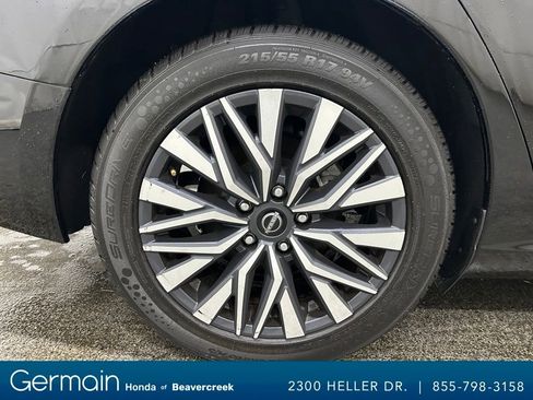 Used 2023 Nissan Altima 2.5 SV image 11