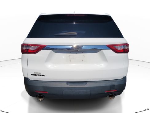 Used 2021 Chevrolet Traverse LS w/ LPO, Blackout Package image 5
