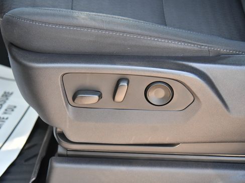 Used 2024 Chevrolet Silverado 1500 RST AWD/4WD image 16