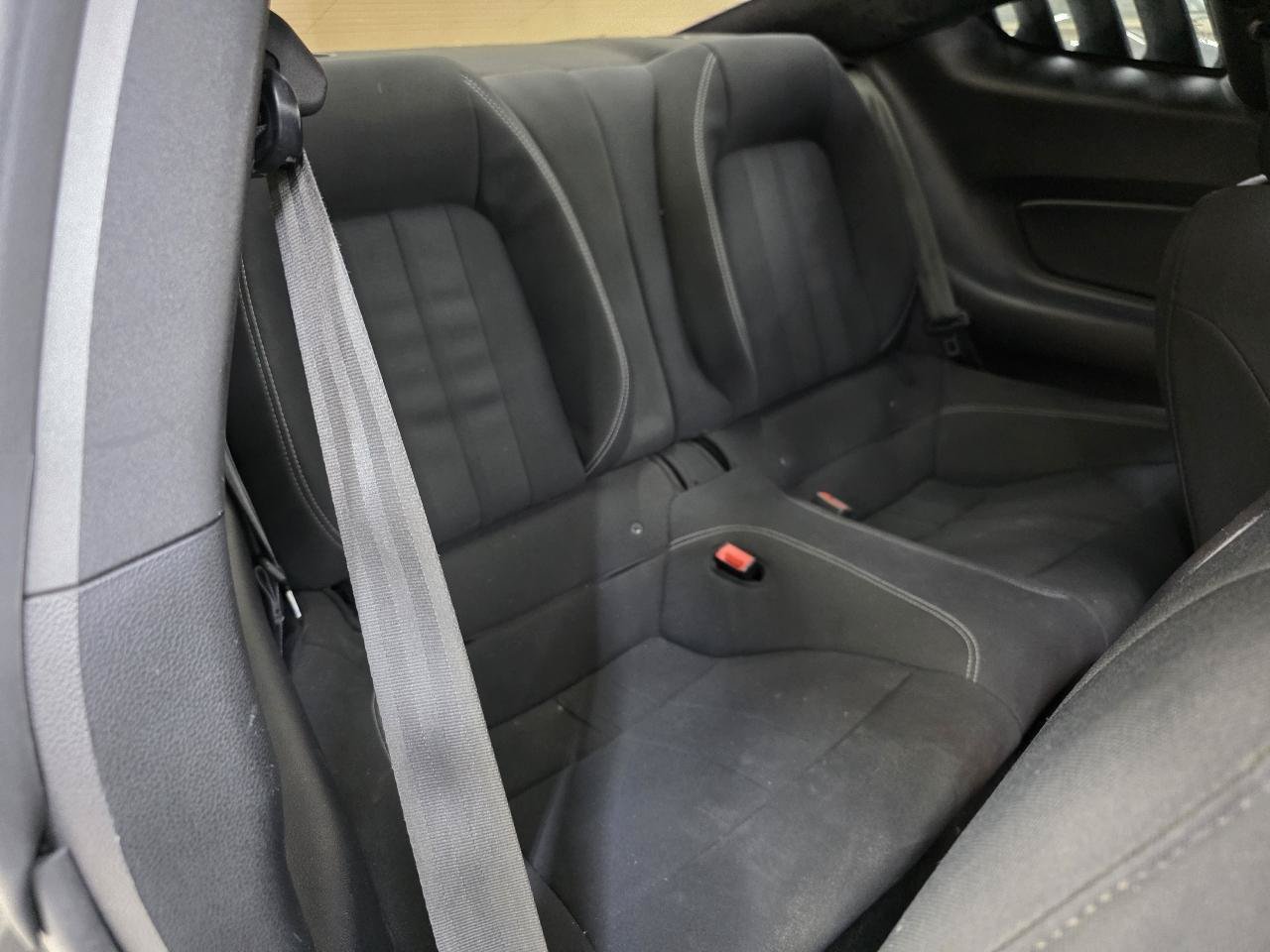 Used 2020 Ford Mustang Coupe w/ Equipment Group 101A RWD image 21
