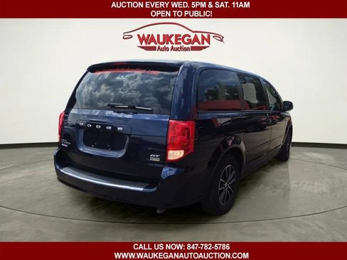 Used 2017 Dodge Grand Caravan GT FWD image 4