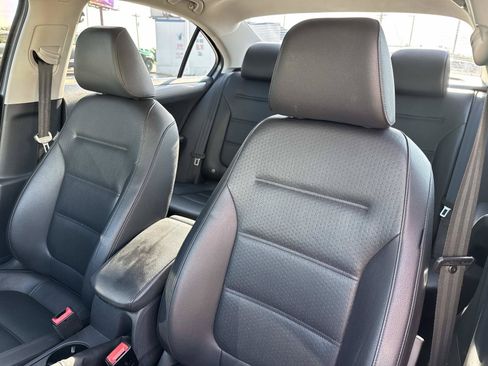 Used 2016 Volkswagen Jetta SE FWD image 22