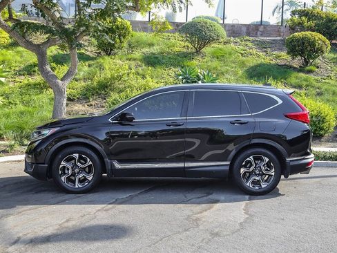 Used 2017 Honda CR-V Touring image 2