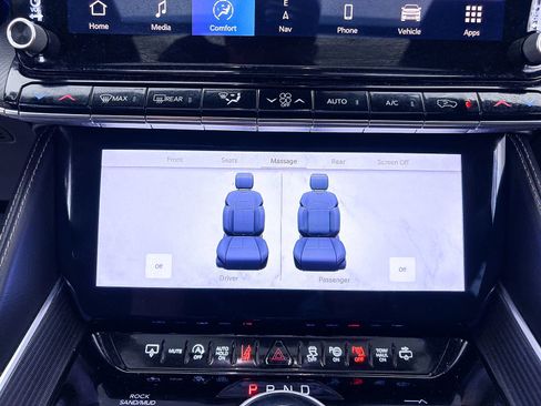 Used 2024 Jeep Grand Wagoneer L Series II w/ Quick Order Packagew 28T image 29