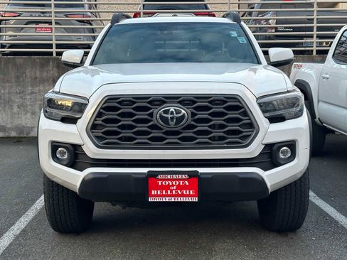 Certified 2023 Toyota Tacoma TRD Off-Road image 2