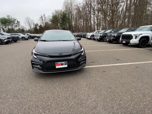 Certified 2026 Toyota Corolla SE FWD image 3
