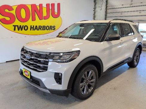 New 2026 Ford Explorer Active w/ Active Comfort Package AWD/4WD image 1