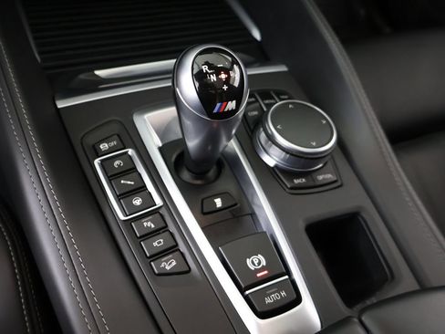 Used 2018 BMW X5 M AWD/4WD image 58