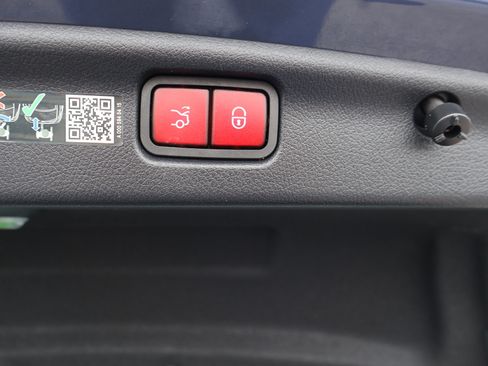 Certified 2024 Mercedes-Benz C 300 Sedan w/ AMG Line w/ Night Package image 21