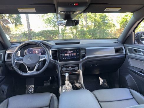 Used 2021 Volkswagen Atlas Cross Sport SEL image 15