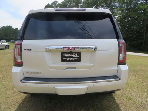 Used 2015 GMC Yukon Denali w/ Open Road Package AWD/4WD image 7