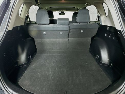 Used 2018 Toyota RAV4 XLE image 28